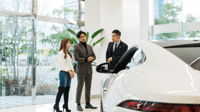 The Ultimate Guide for Promoting Your Car Dealership Online