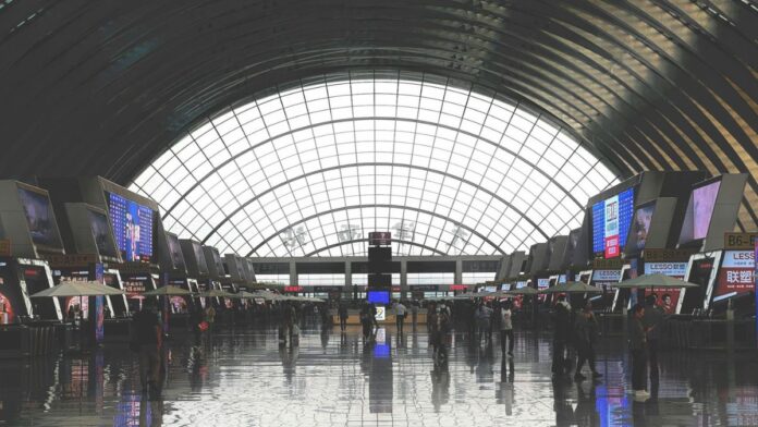 How Indoor LED Display Solutions Enhance Visual Experience in Retail Stores
